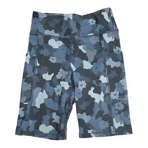 Johnny Was Calme Endurance Bike Short with Pockets in Gray Floral Camo